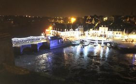 studio vue sur le Port saint Goustan classé 3 étoiles!